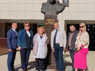 1 октября глава МСУ Спасского муниципального округа Т.В. Бирюкова  совместно  с главным врачом Спасской центральной больницы А. А.  Ганенковым  посетили  медицинские учреждения города Нижний  Новгород